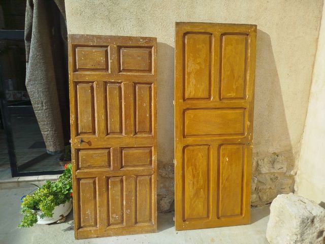 2 Puertas madera macizas antiguas