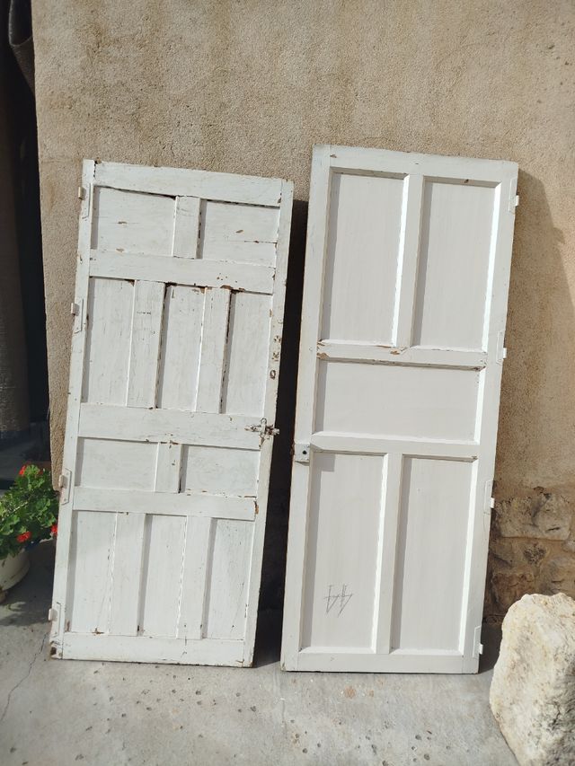 2 Puertas madera macizas antiguas