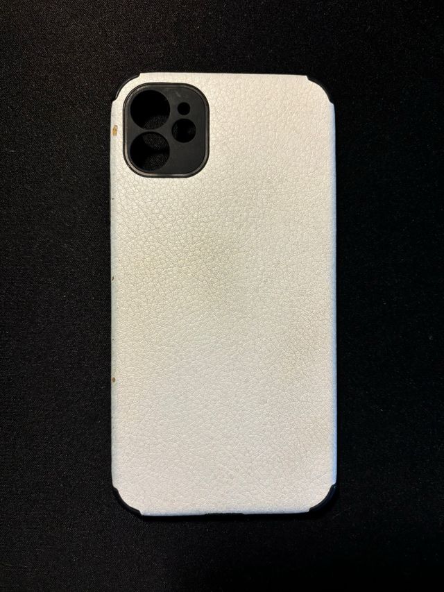 6 custodie per iPhone 11 - Assortite