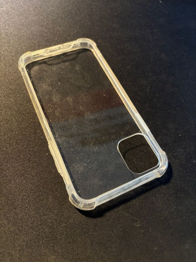 6 custodie per iPhone 11 - Assortite