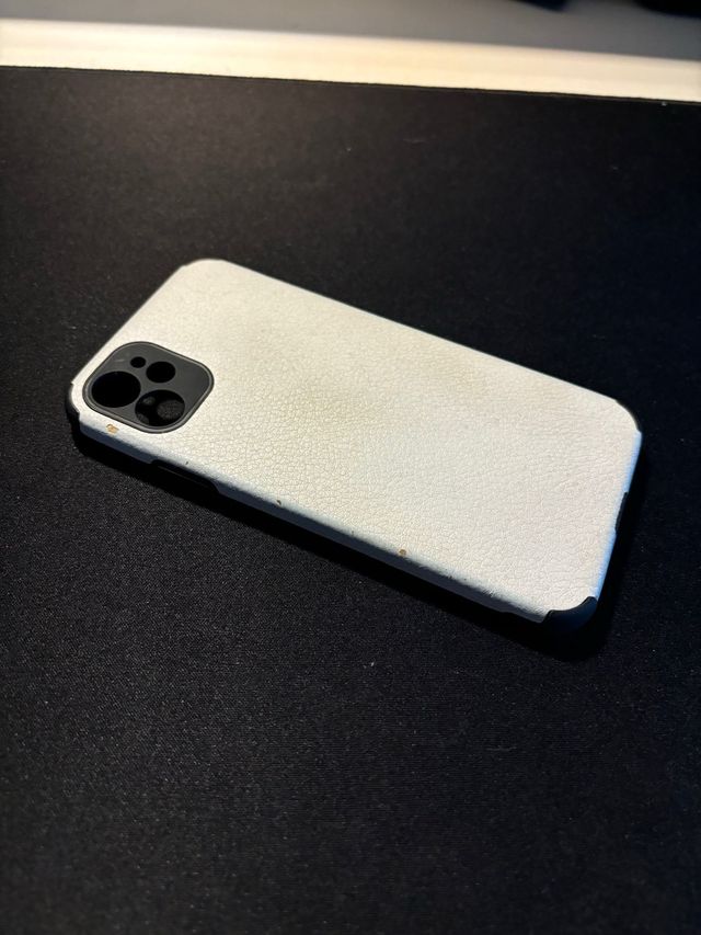 6 custodie per iPhone 11 - Assortite