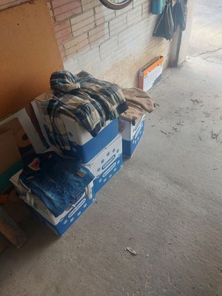Abrigos niños 2ª mano: 2 anoraks y otros
