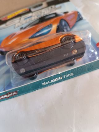 Hot Wheels McLaren 765LT Premium