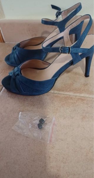 Sandalias de tacón azul marino número 40