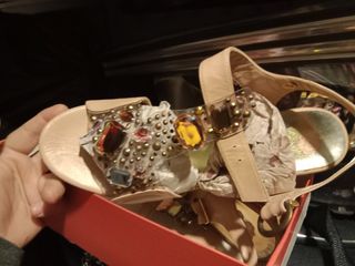 Sandalias Renata beige talla 39