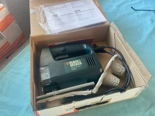 Sierra calar Black&Decker CD300 - 370W