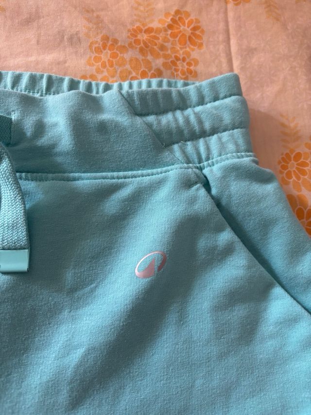 Shorts turquesa deportivos