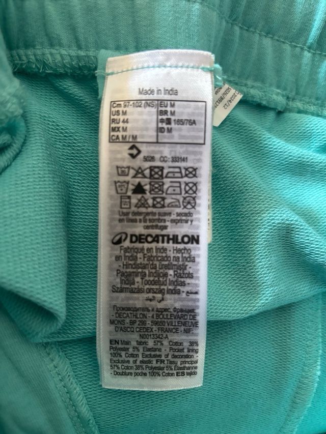 Shorts turquesa deportivos