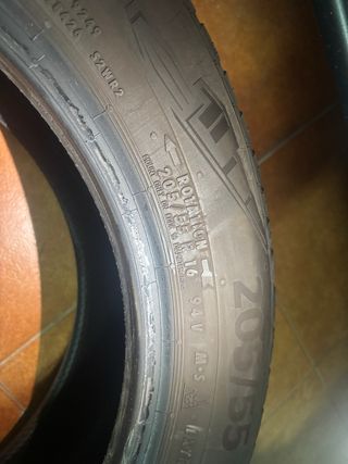 Neumático Continental All season 205/55 R16 94V