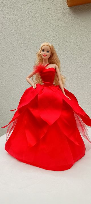 Bambola natalizia Barbie 2022