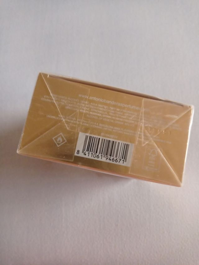 LA SUA EDIZIONE DELUXE GOLDEN SECRET