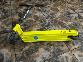 Patinete Oxelo scooter amarillo