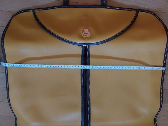 Maleta portatrajes/vestidos unisex.