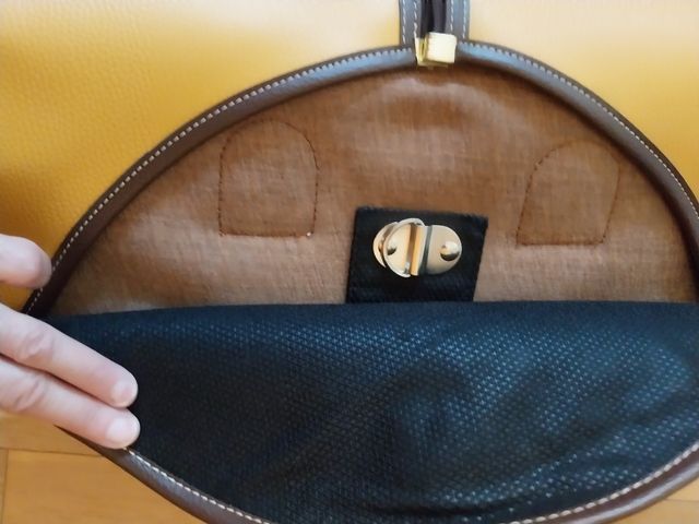 Maleta portatrajes/vestidos unisex.