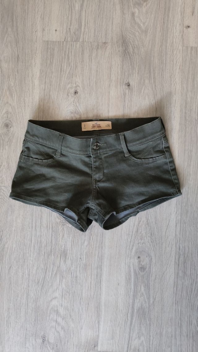 Shorts Hollister verde oliva - talla 26 (36)