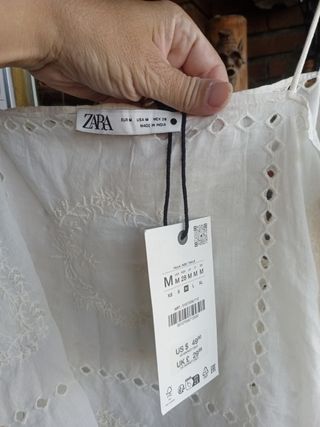 Top Zara bordado romántico encaje 