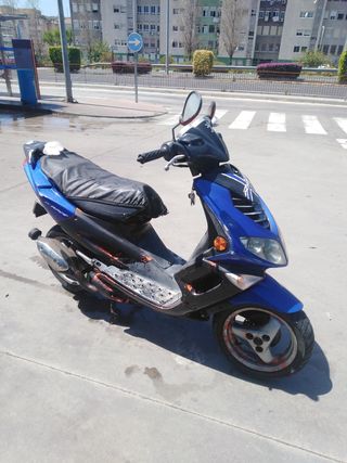 Urge! Vendo o cambio Peugeot Speedfight: Piezas