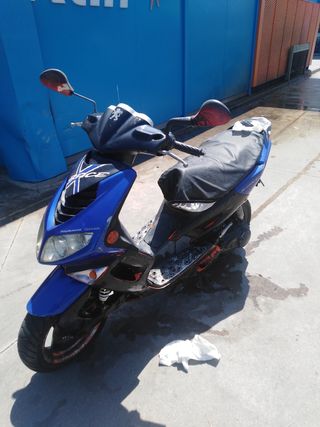 Urge! Vendo o cambio Peugeot Speedfight: Piezas
