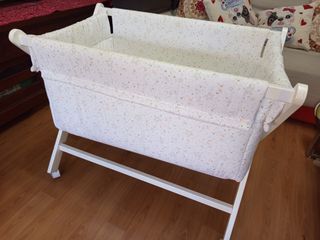 Minicuna blanca estrellas