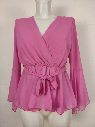 Blusa rosa manica a campana