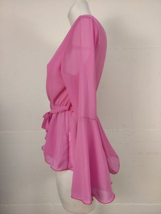 Blusa rosa manica a campana