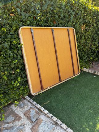 Base tapizada 150cm.