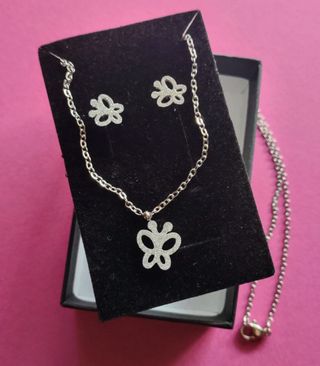 Conjunto acero colgante y pendientes mariposa 