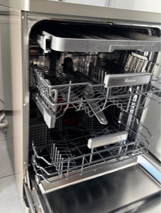 LAVAVAJILLAS WHIRPOOL EN ACERO INOXIDABLE A++