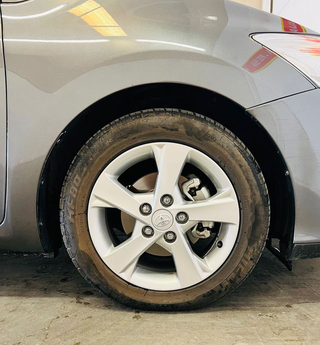 Toyota Auris 2011