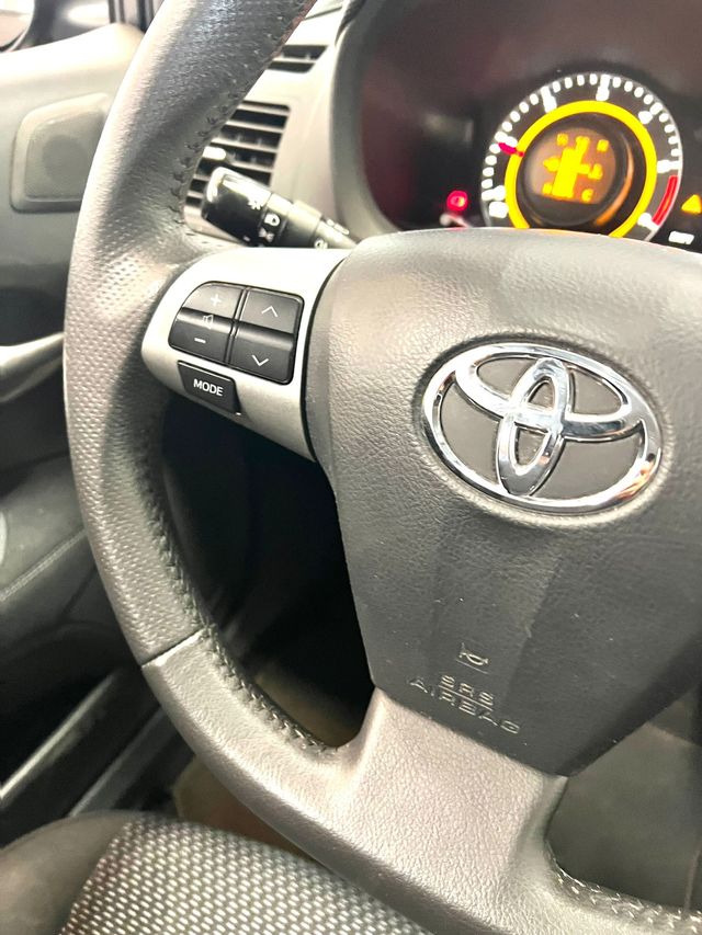 Toyota Auris 2011