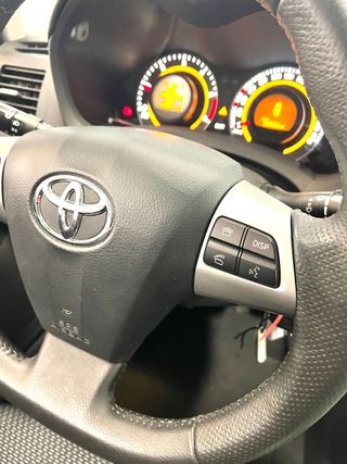 Toyota Auris 2011