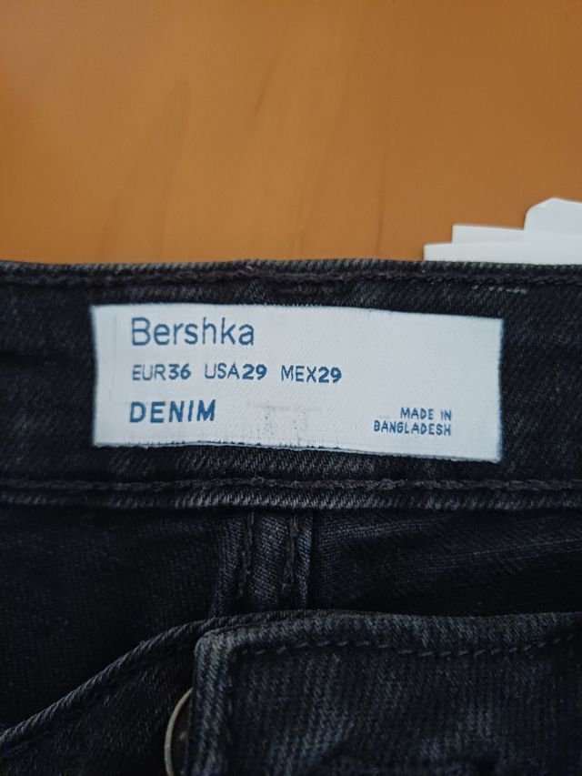 Shorts Bershka negros talla S