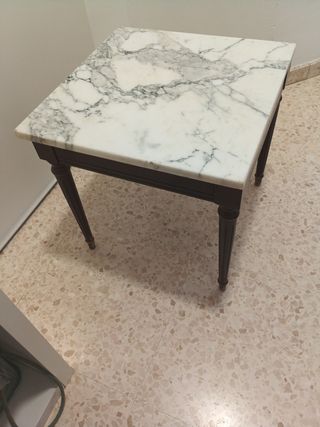 Mesa mármol cuadrada - 47x47x45cm