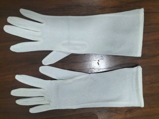 Guantes blancos vintage