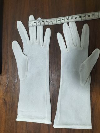 Guantes blancos vintage