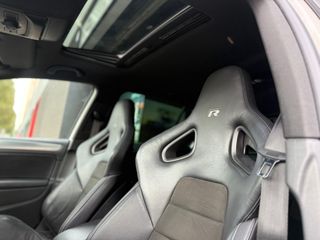 Volkswagen Golf R (270CV) 2011