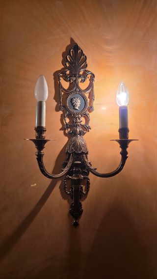 Candelabro pared 3 brazos dorado