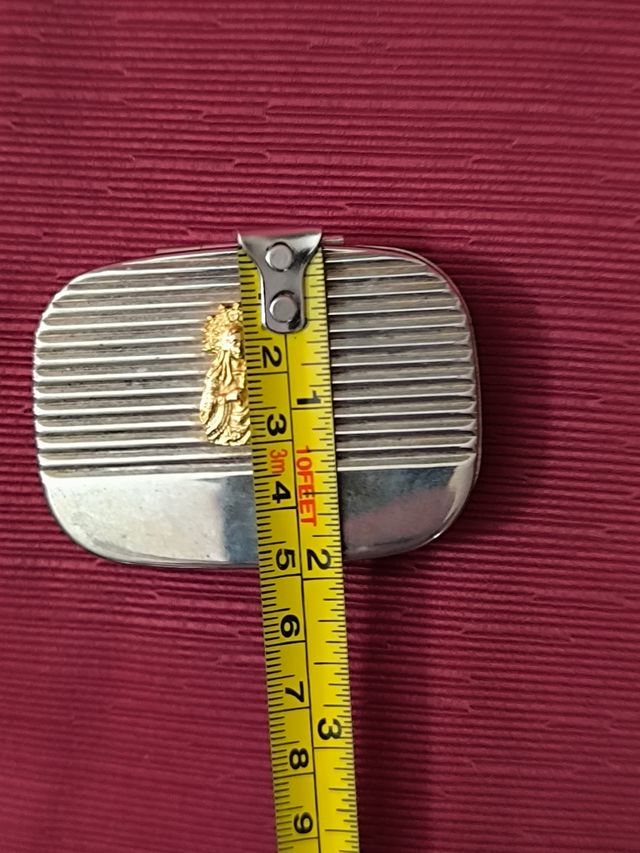 Cajita metalica dorada y plateada