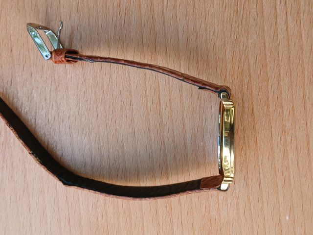 Reloj Nivada Línea D'Oro Cuarzo