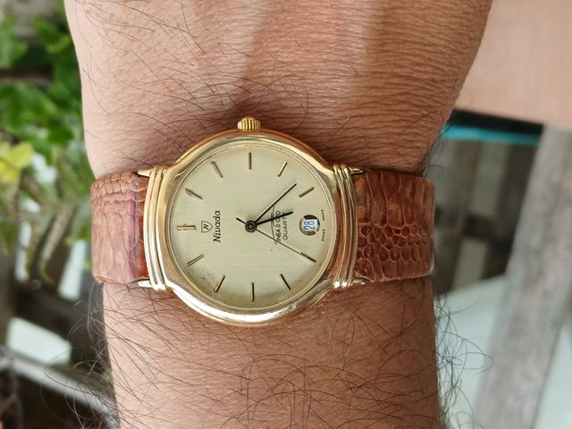 Reloj Nivada Línea D'Oro Cuarzo