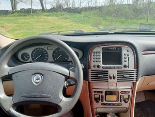 Lancia Lybra 2004