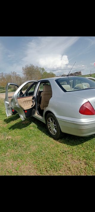 Lancia Lybra 2004