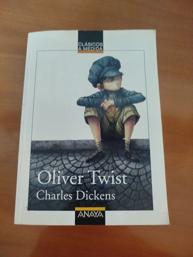 Oliver Twist (Clásicos a medida) (Spanish Edition)