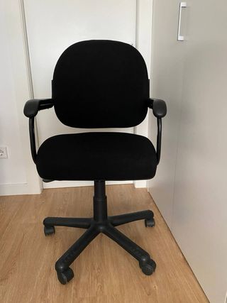 Silla oficina negra