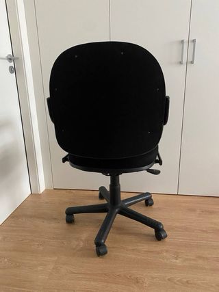 Silla oficina negra
