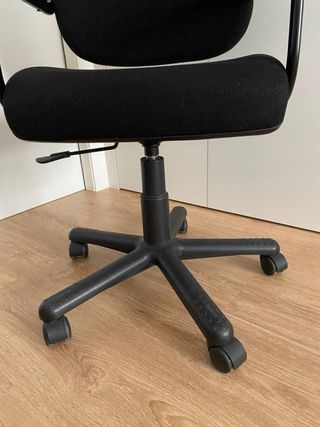Silla oficina negra