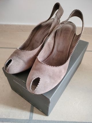 Scarpe camoscio con tacco