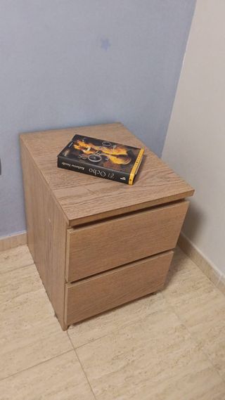 Cama Malm IKEA + 2 mesillas