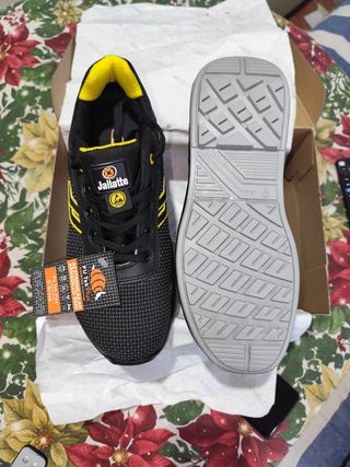 Zapatos seguridad Jallatte S3. Precio en tienda 12