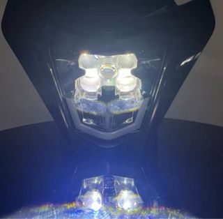 Faro led KTM